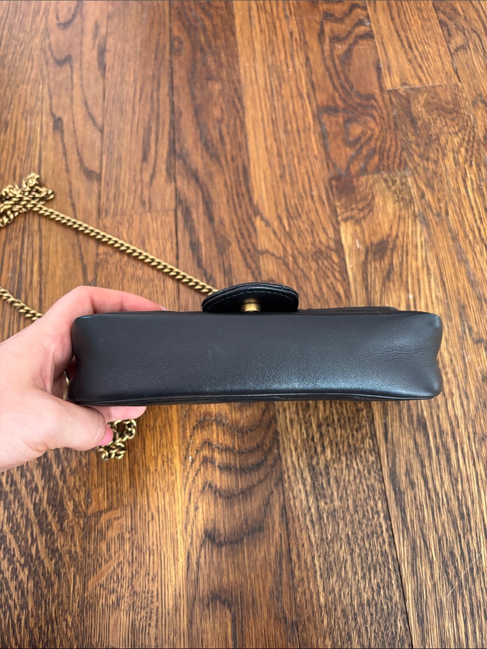 Gucci Black Quilted Matelassé Crossbody with Gold Chain - Picture 4 of 5